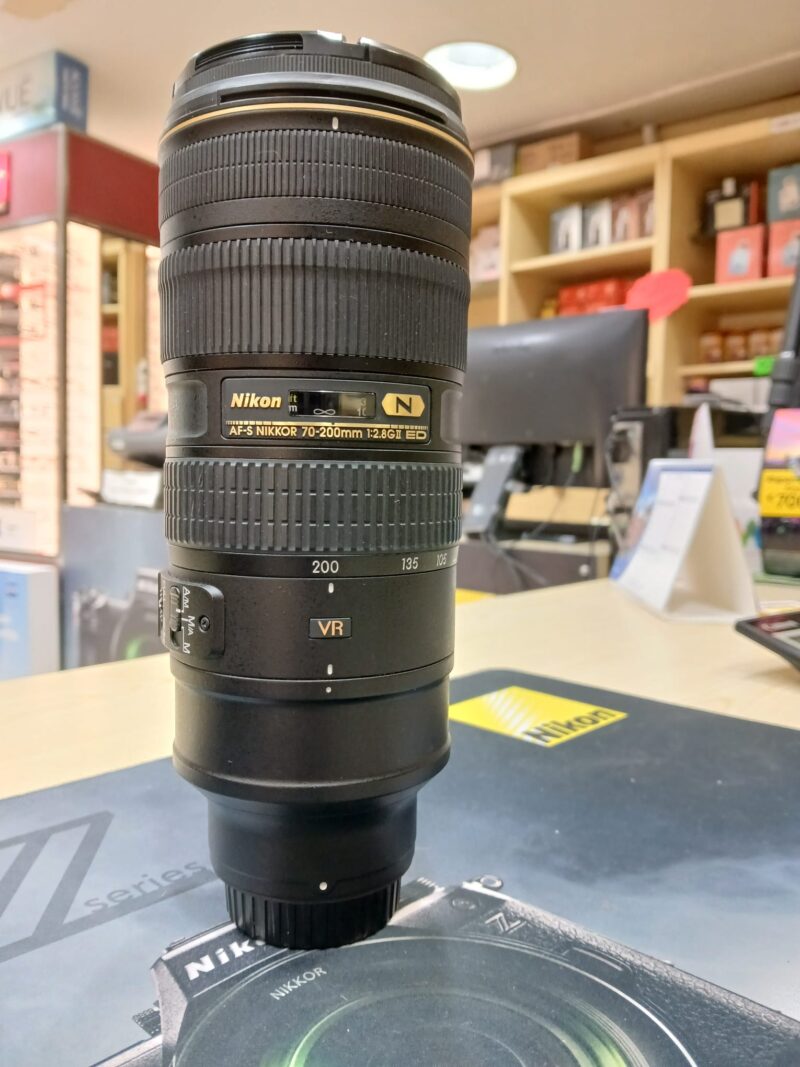 Nikon 70-200