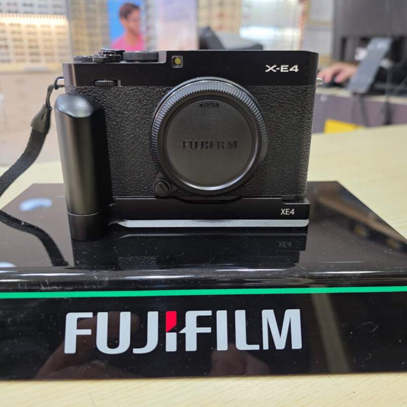 FUJIFILM X-E4 - Usato