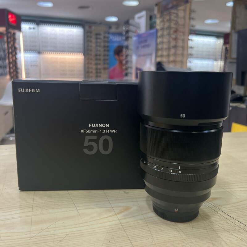 FUJIFILM XF 50mm f/1.0 - Usato